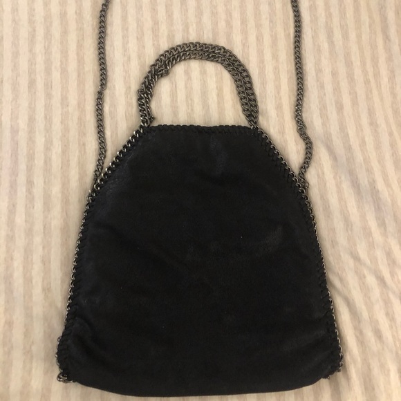 Black crossbody with chain - Picture 4 of 4